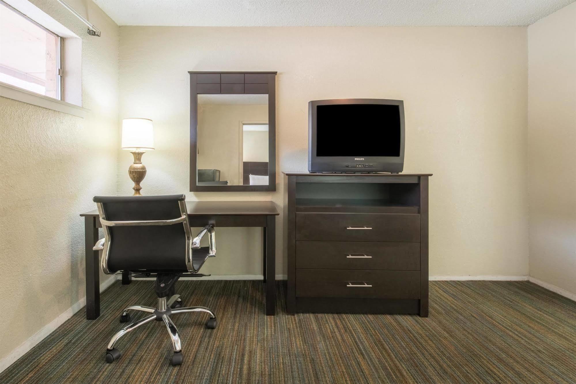 Express Inn Форт Уорт Екстериор снимка